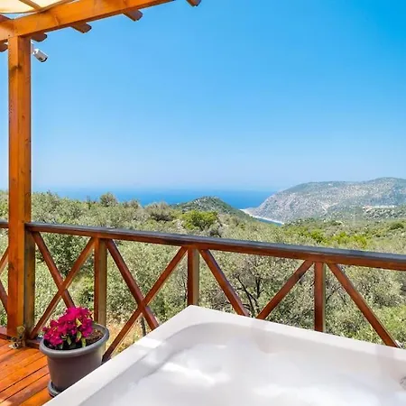 Hidden Bungalow Chalet *